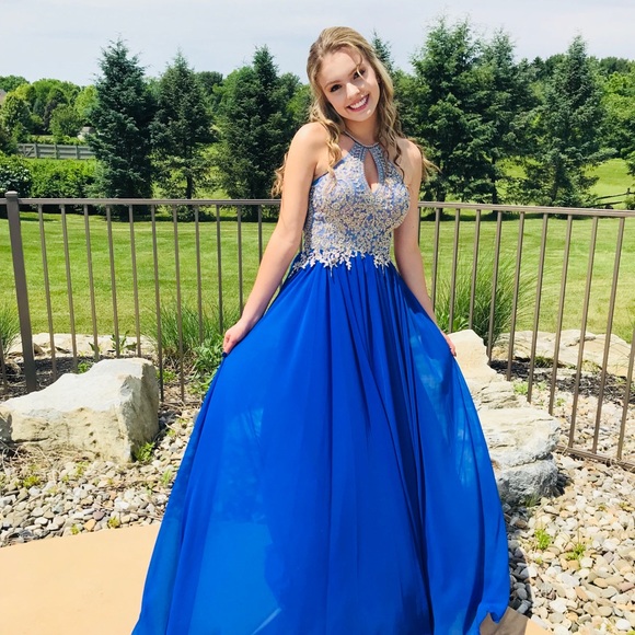 Meet your Posher, Felicia - Picture 7 of 8